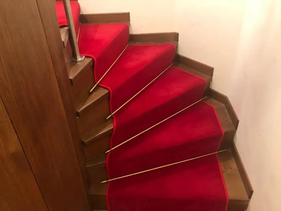 Walking Distance From Via Veneto Apartment