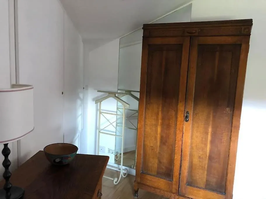 Walking Distance From Via Veneto Apartment 0*, Rome